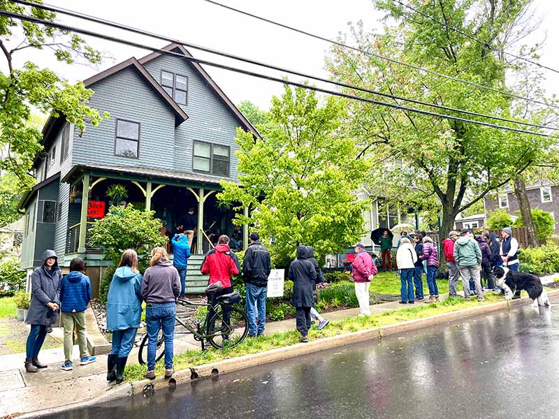 Porchfest 2023 Crowd
